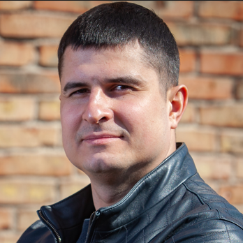 Антон Дмитриенко
